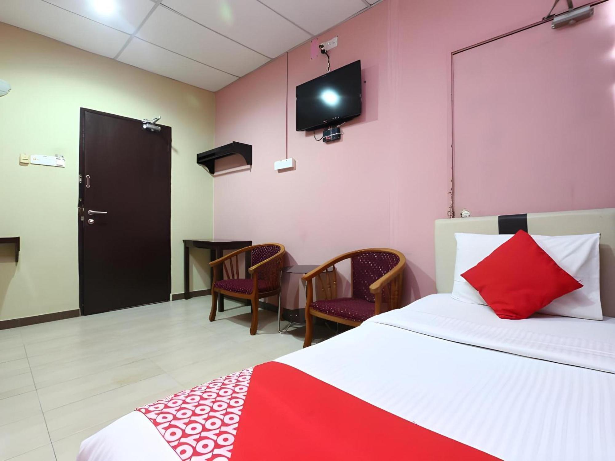 Destiny Riverside Hotel 2*